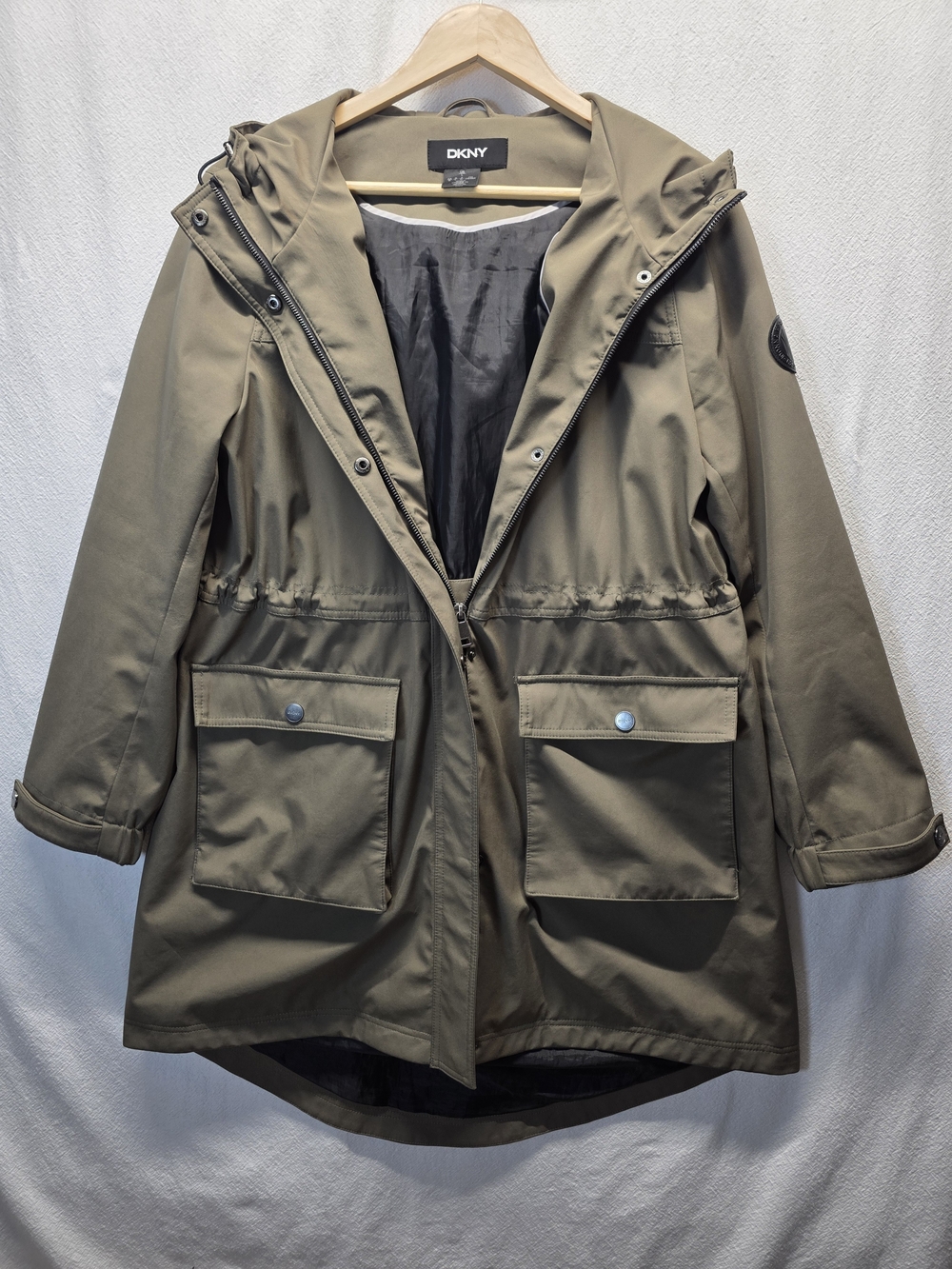 Utility Chic DKNY Olive Green Hooded Anorak Chore Jacket / Coat